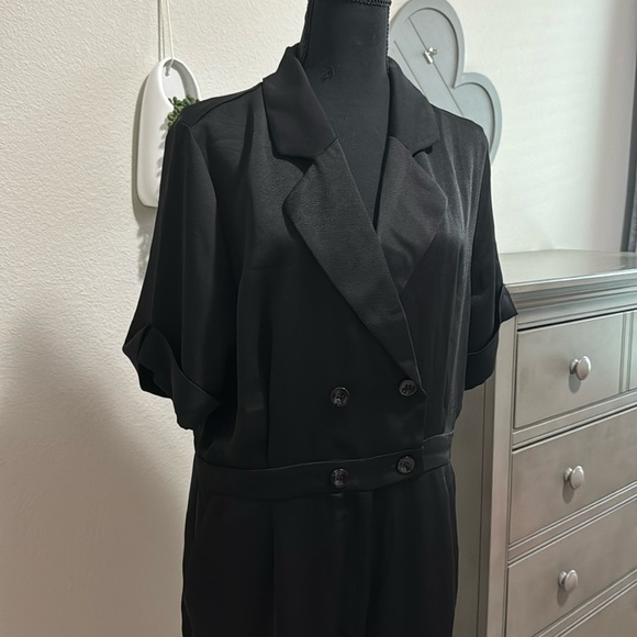 Black Double-breasted Jumpsuit - Picture 2 of 6